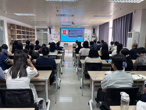 20251017师德教育月 20251017师德教育月